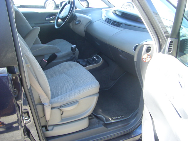 vista interior derecho RENAULT GRAND ESPACE 2.2 DCI 150CV 7 PLAZAS