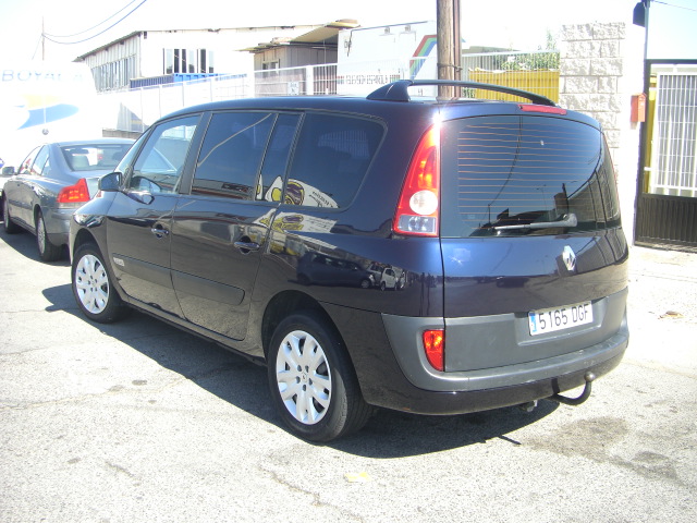 vista trasera izquierda RENAULT GRAND ESPACE 2.2 DCI 150CV 7 PLAZAS
