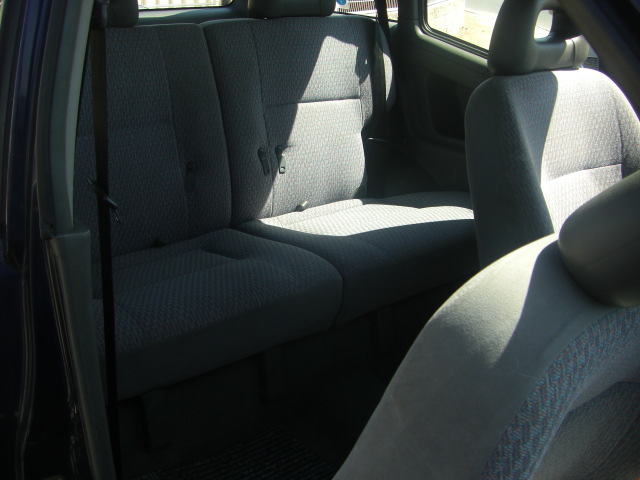 vista interior trasero NISSAN TERRANO II 2.4 GASOLINA 123CV