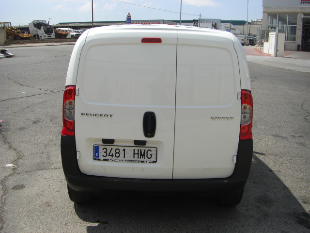 vista trasera PEUGEOT BIPPER 1.3 HDI 75CV INDUSTRIAL