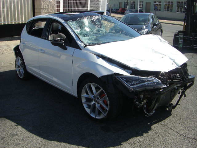 vista delantera derecha SEAT LEON FR 2.0 TDI 150CV