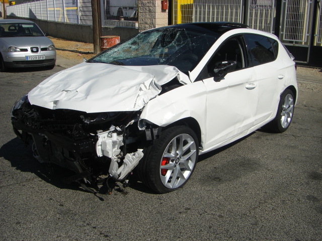 vista delantera izquierda SEAT LEON FR 2.0 TDI 150CV