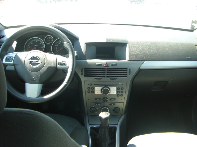vista salpicadero OPEL ASTRA 1.7 CDTI 100CV