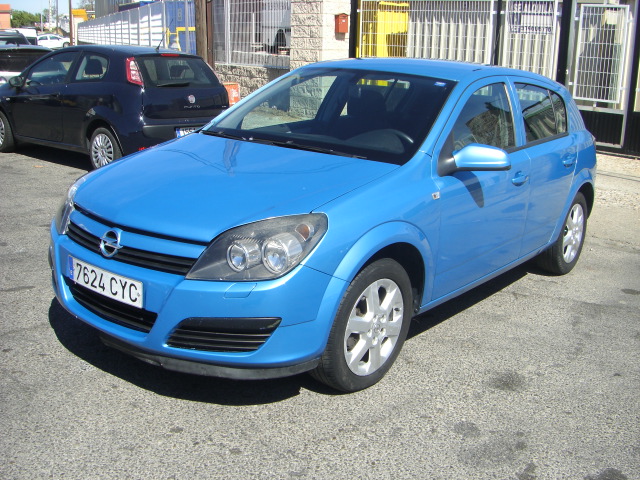vista delantera izquierda OPEL ASTRA 1.7 CDTI 100CV