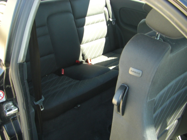 vista interior trasero 2 AUDI A-3 1.9 TDI 100CV