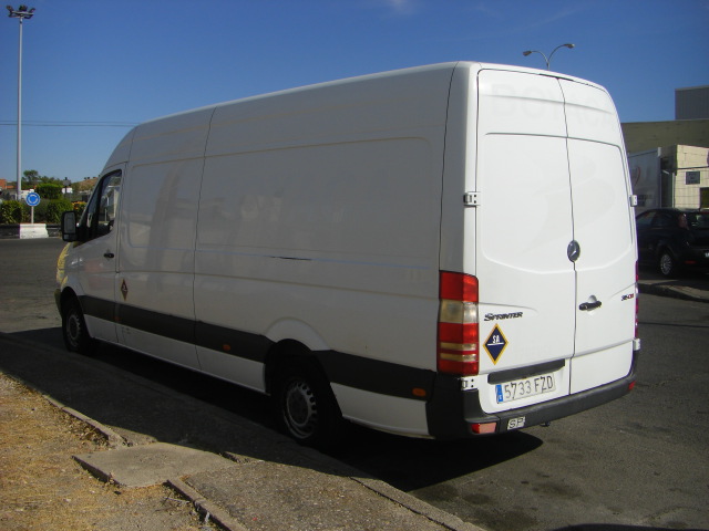 vista trasera izquierda MERCEDES BENZ SPRINTRER 315 CDI 2.2 150CV