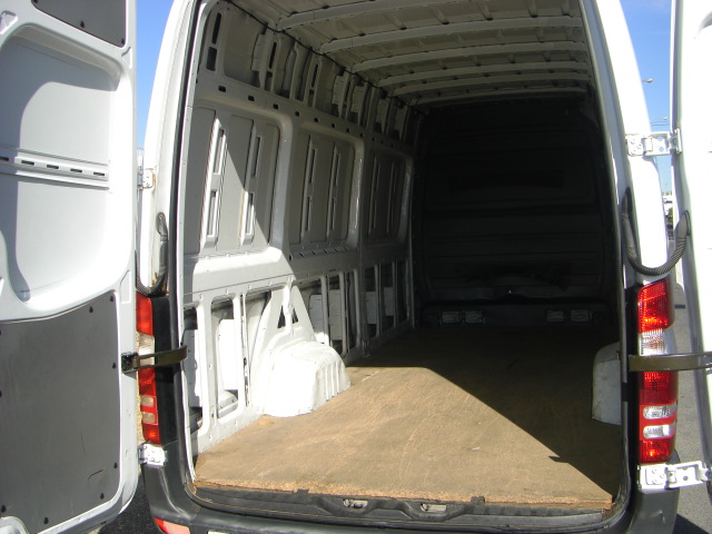 vista caja MERCEDES BENZ SPRINTRER 315 CDI 2.2 150CV