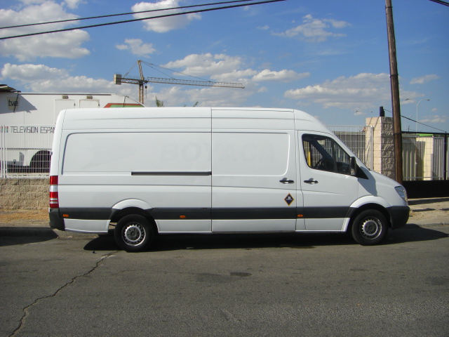 vista lateral derecho MERCEDES BENZ SPRINTRER 315 CDI 2.2 150CV