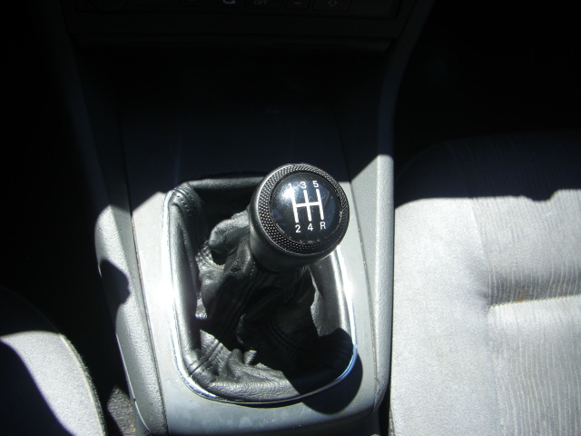 vista cambio AUDI A-4 AVANT 1.8 GASOLINA 150CV QUATTRO