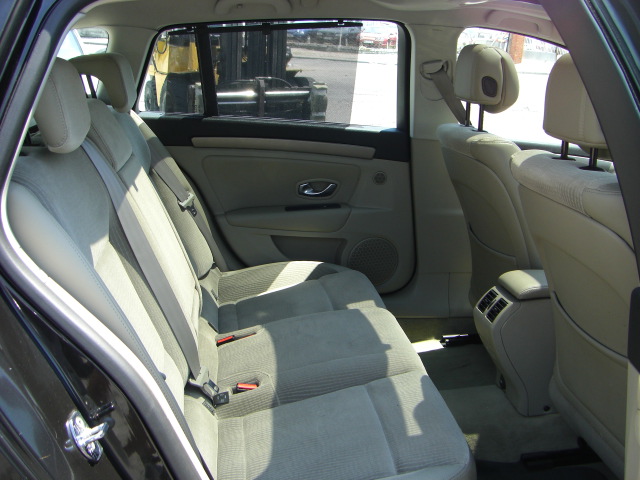 vista interior trasero RENAULT LAGUNA GRAND TOUR 2.0 DCI 150CV