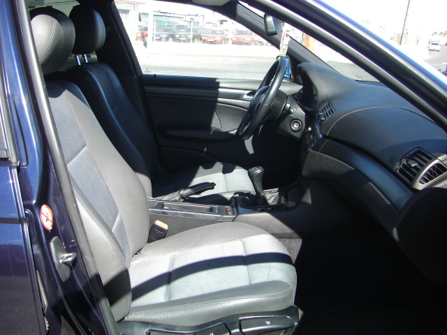 vista interior derecho BMW 320D 2.0 150CV