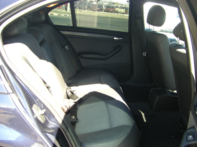 vista interior trasero BMW 320D 2.0 150CV