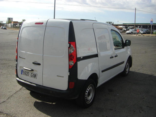 vista trasera derecha RENAULT KANGOO 1.5 DCI 70CV