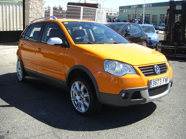 VOLKSWAGEN POLO CROSS