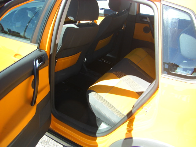 VOLKSWAGEN POLO CROSS