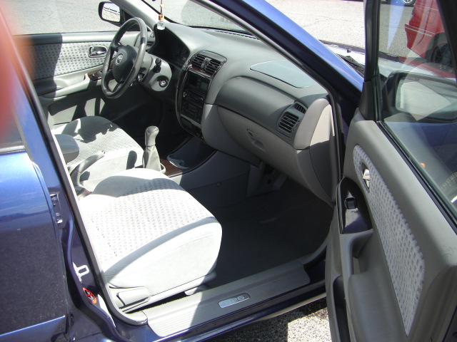 vista interior derecho MAZDA 626 2.0 GASOLINA 136CV