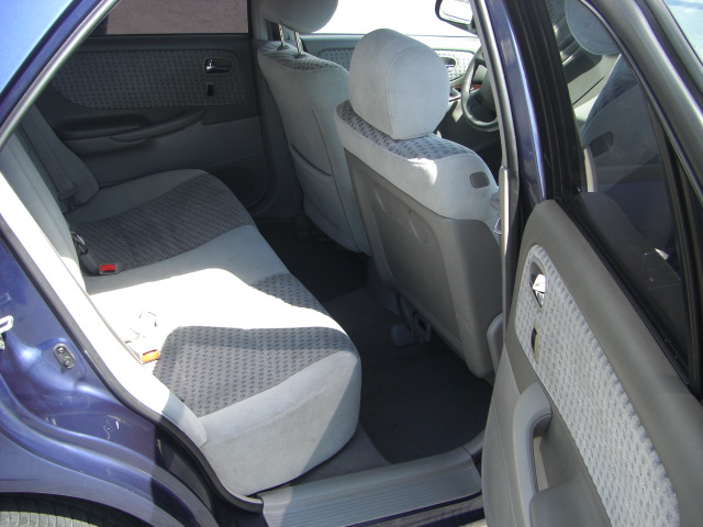 vista interior trasero MAZDA 626 2.0 GASOLINA 136CV