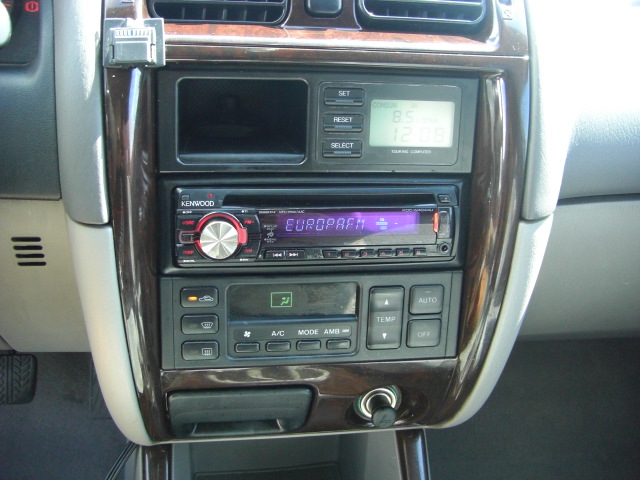 vista cd y clima MAZDA 626 2.0 GASOLINA 136CV