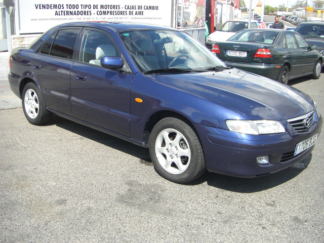 vista delantera derecha MAZDA 626 2.0 GASOLINA 136CV
