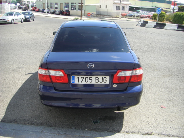 vista trasera MAZDA 626 2.0 GASOLINA 136CV
