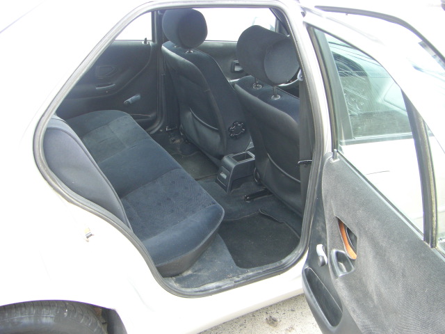 vista interior trasero 2 PEUGEOT 306 SEDAN 1.9 DIESEL 70CV
