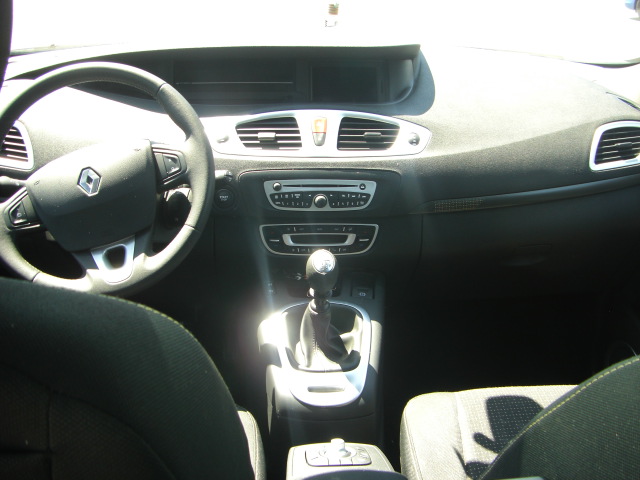 vista salpicadero RENAULT MEGANE SCENIC 1.9 DCI 130CV