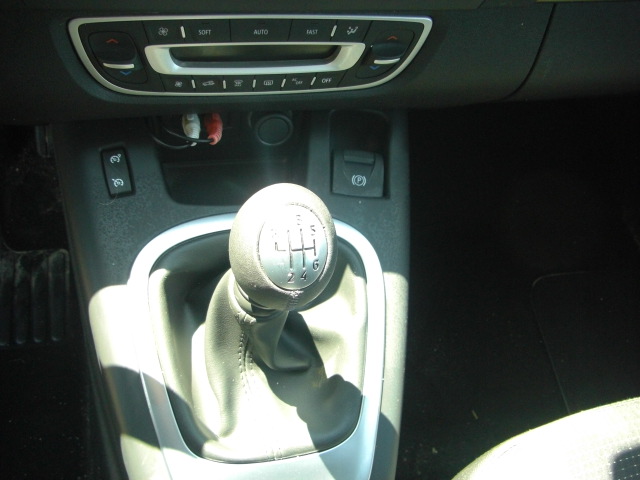 vista cambio RENAULT MEGANE SCENIC 1.9 DCI 130CV