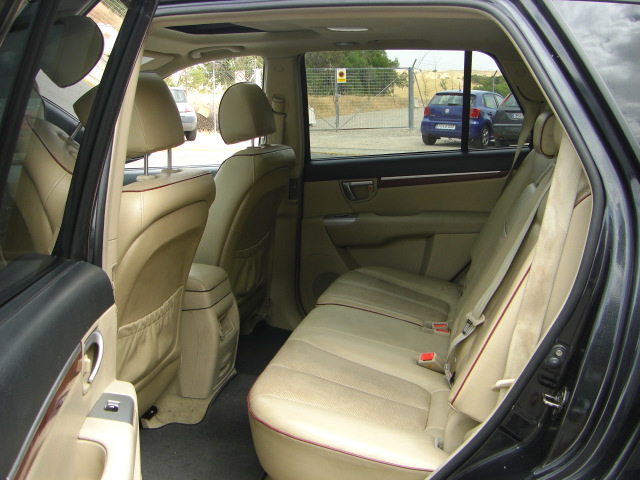 vista interior trasero 2 HYNDAI SANTA FE 2.2 CRDI 150CV 4WD