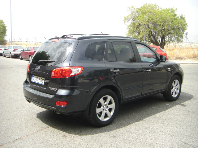 vista trasera derecha HYNDAI SANTA FE 2.2 CRDI 150CV 4WD