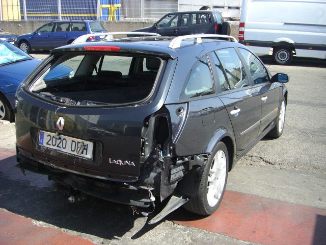 vista trasera derecha vista delantera derecha RENAULT LAGUNA GRAND TOUR PRIVILEGE 1.9 DCI 120CV