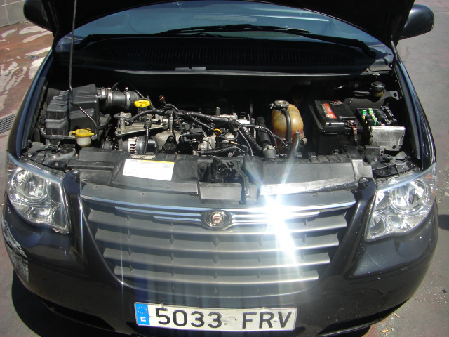 vista motor CRYSLER VOYAGER 2.5 SE CRD 143CV 7PLAZAS