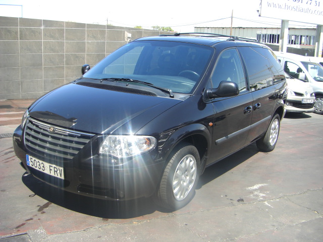 vista delantera izquierda CRYSLER VOYAGER 2.5 SE CRD 143CV 7PLAZAS
