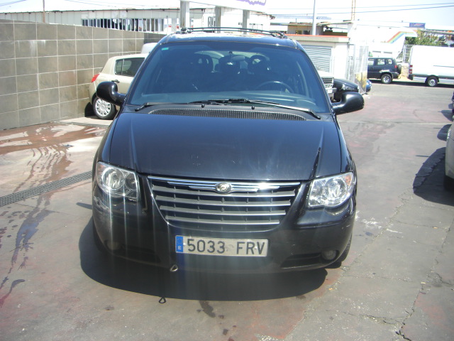 vista delantera CRYSLER VOYAGER 2.5 SE CRD 143CV 7PLAZAS