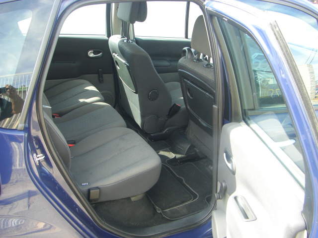 vista interior trasero RENAULT SCENIC 1.5 DCI 105CV
