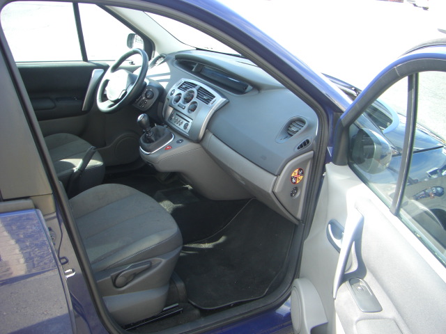 vista interior derecho RENAULT SCENIC 1.5 DCI 105CV