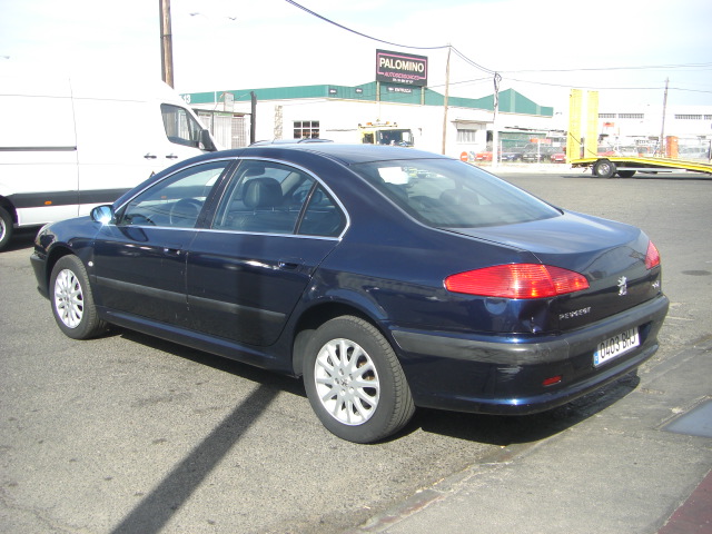 vista trasera izquierda vista salpicadero PEUGEOT 607 2.2 HDI 113CV PACK