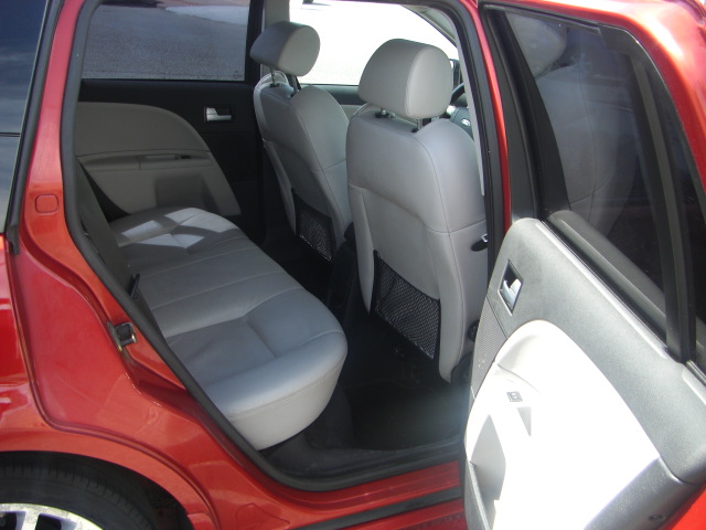 vista interior trasero FORD MONDEO FAMILIAR ST 3.0 GASOLINA 220CV