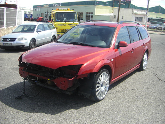 vista delantera izquierda FORD MONDEO FAMILIAR ST 3.0 GASOLINA 220CV
