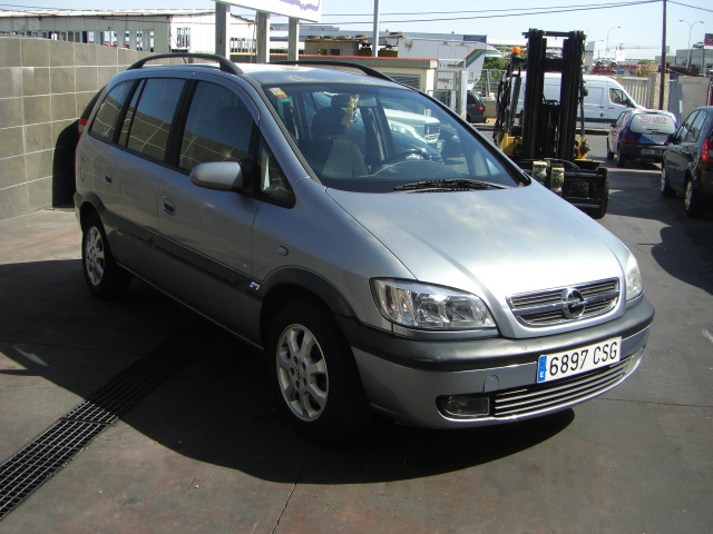 vista delantera derecha OPEL ZAFIRA 2.0 DTI 100CV 7PLAZAS