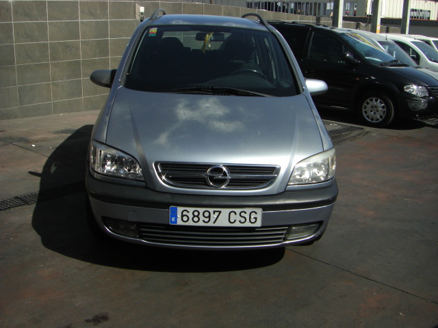 vista delantera OPEL ZAFIRA 2.0 DTI 100CV 7PLAZAS