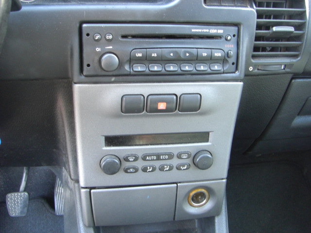 vista cd y clima OPEL ZAFIRA 2.0 DTI 100CV 7PLAZAS