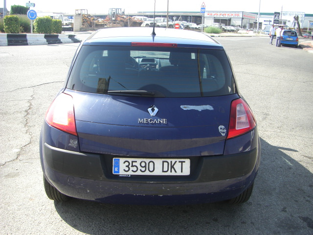 vista trasera RENAULT MEGANE 1.5 DCI 100CV