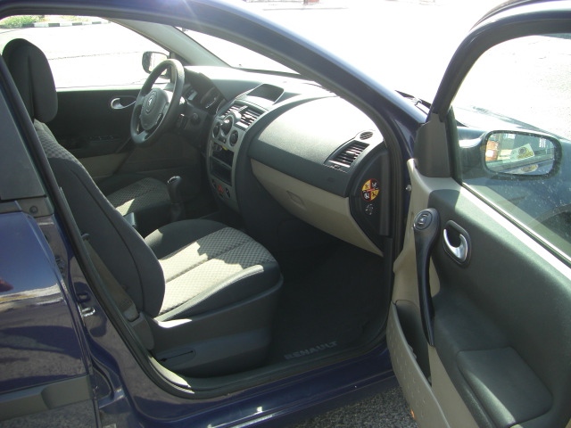 vista interior derecho RENAULT MEGANE 1.5 DCI 100CV
