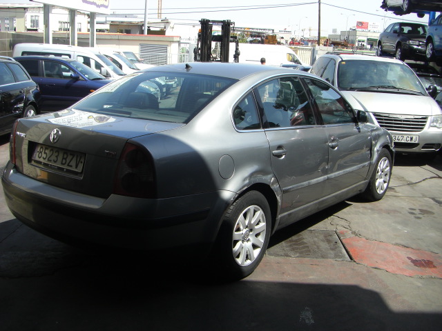 VOLKSWAGEN PASSAT 1.9 TDI 130CV