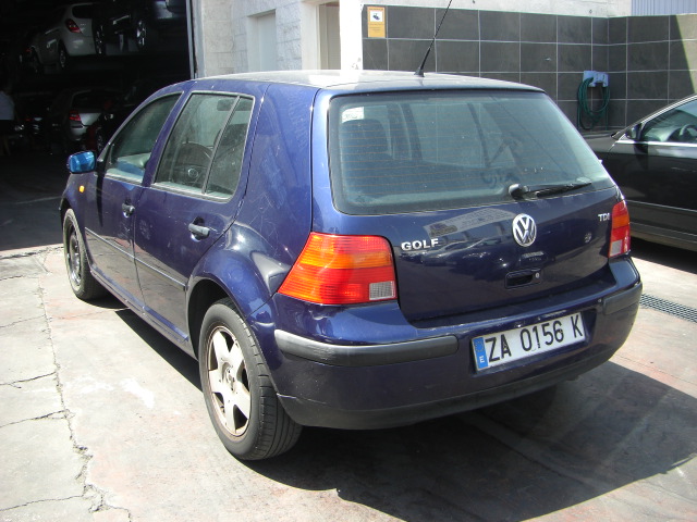 VOLKSWAGEN GOLF 1.9 TDI 90CV