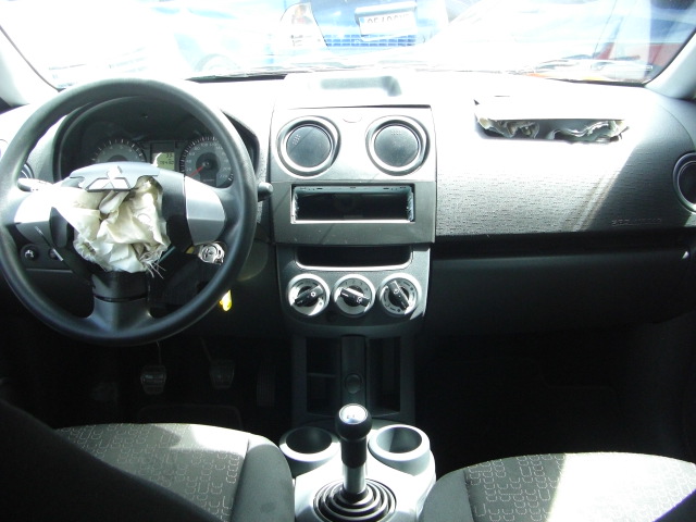 vista salpicadero MITSUBISHI COLT 1.2 GASOLINA 75CV