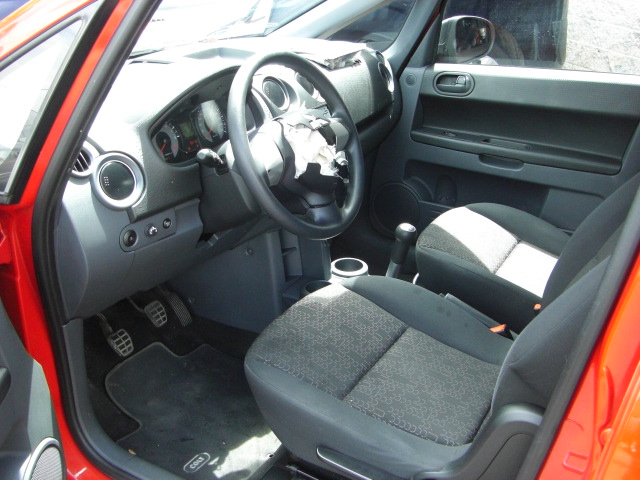 vista interior izquierdo MITSUBISHI COLT 1.2 GASOLINA 75CV