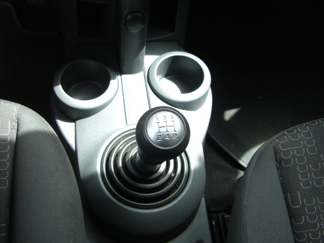 vista cambio MITSUBISHI COLT 1.2 GASOLINA 75CV