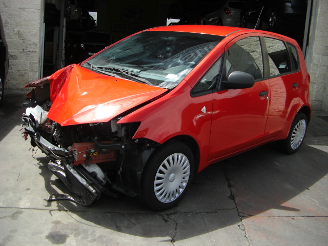 vista delantera izquierda MITSUBISHI COLT 1.2 GASOLINA 75CV