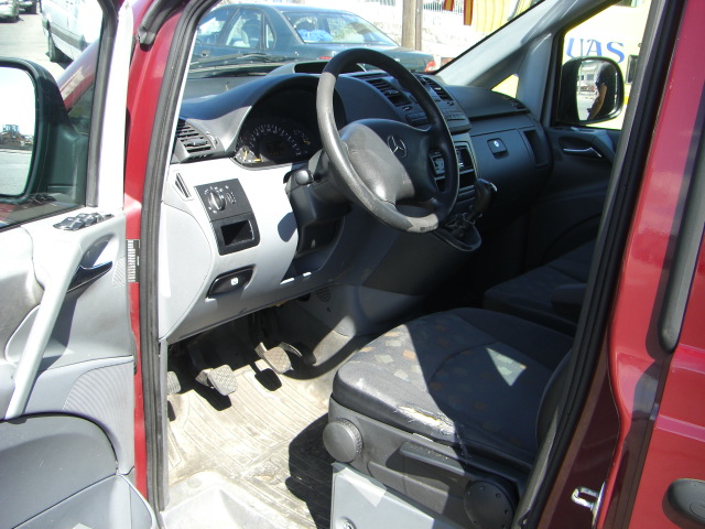 vista interior delantero izquierdo MERCEDES BENZ VITO 115 CDI 2.2 150CV 9PLAZAS